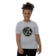 Load image into Gallery viewer, Zoria 9 everyone&#39;s t-shirt yellow hearts
