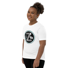 Load image into Gallery viewer, Zoria 9 everyone&#39;s t-shirt turquoise hearts
